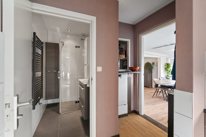 Photo 15 of Irisstraat 9