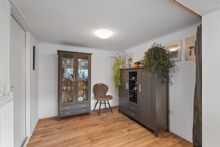 Photo 19 of Irisstraat 9