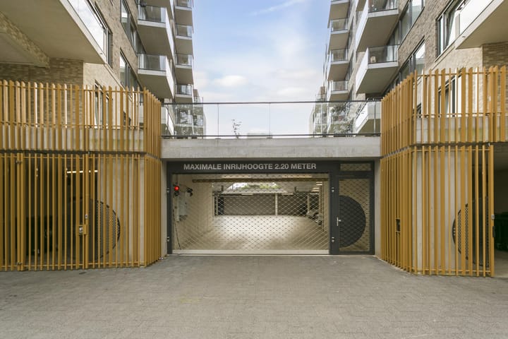 Photo 2 of 1e Lulofsdwarsstraat 16-G