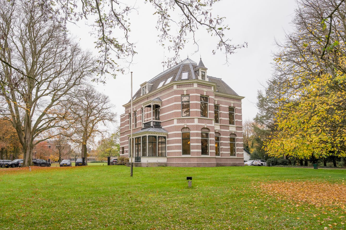 Bekijk foto 2 van Hoofdstraat 252