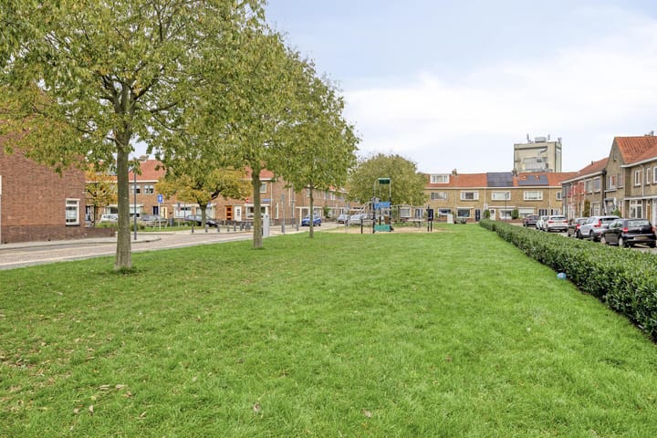 Foto 28 van Bavinckstraat 19