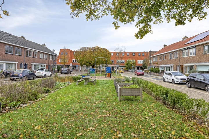 Foto 30 van Bavinckstraat 19