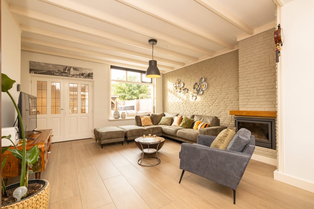 Foto 2 van IJmuiderstraat 35