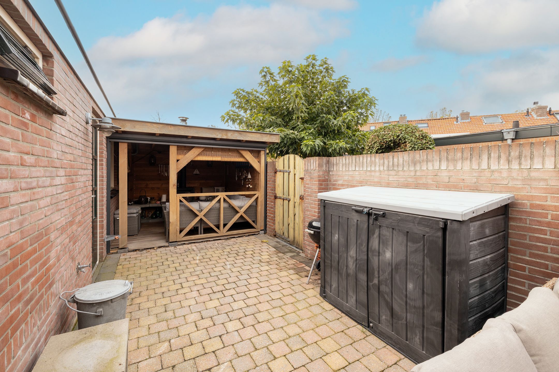 Foto 21 van IJmuiderstraat 35