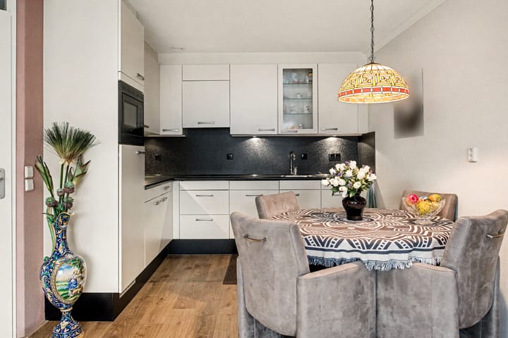 Photo 4 of Hendrika van Tussenbroeklaan 50