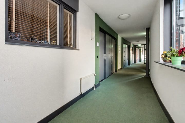 Photo 16 of Hendrika van Tussenbroeklaan 50