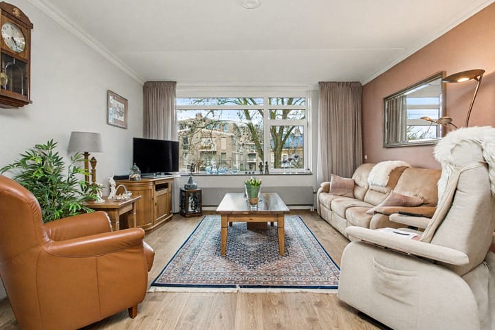 Photo 20 of Hendrika van Tussenbroeklaan 50