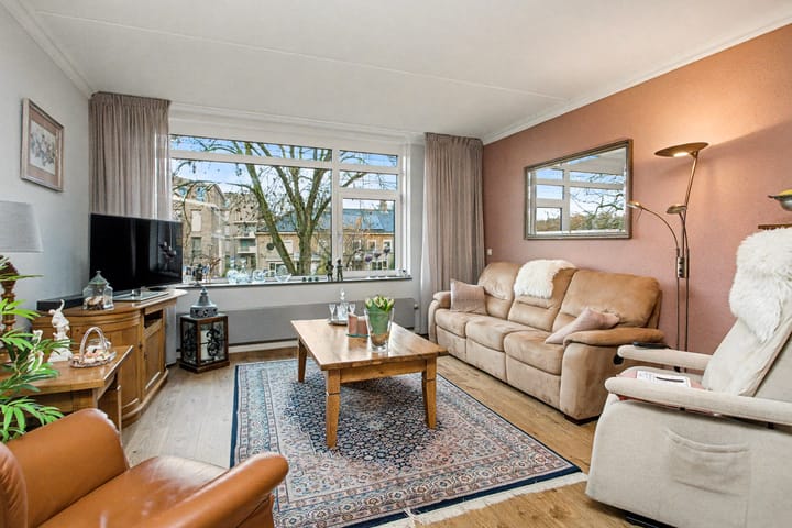 Photo 21 of Hendrika van Tussenbroeklaan 50