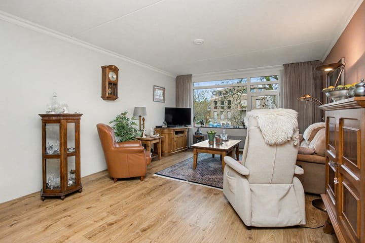 Photo 22 of Hendrika van Tussenbroeklaan 50