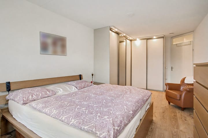 Photo 28 of Hendrika van Tussenbroeklaan 50