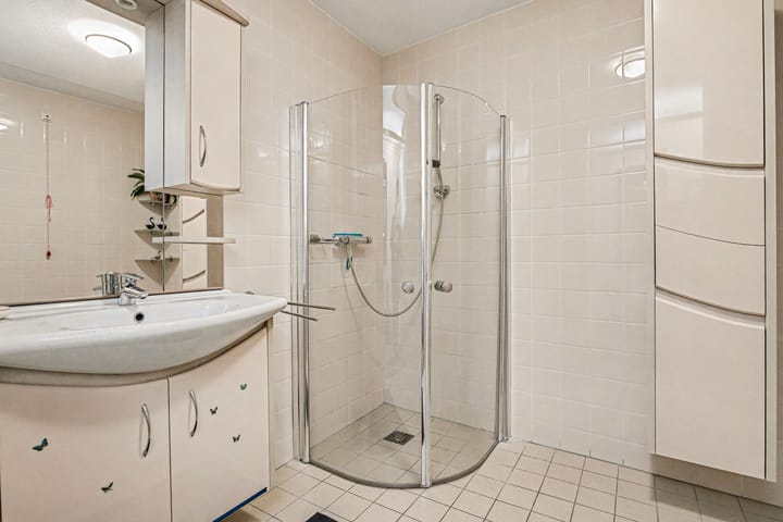 Photo 35 of Hendrika van Tussenbroeklaan 50