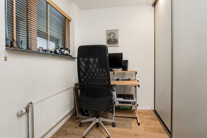 Photo 37 of Hendrika van Tussenbroeklaan 50