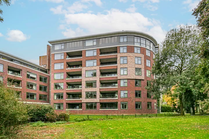 Photo 51 of Hendrika van Tussenbroeklaan 50