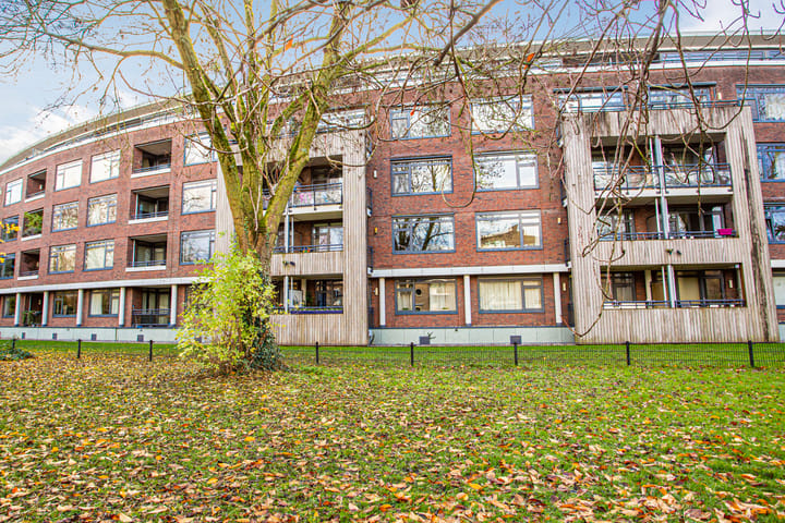 Photo 58 of Hendrika van Tussenbroeklaan 50