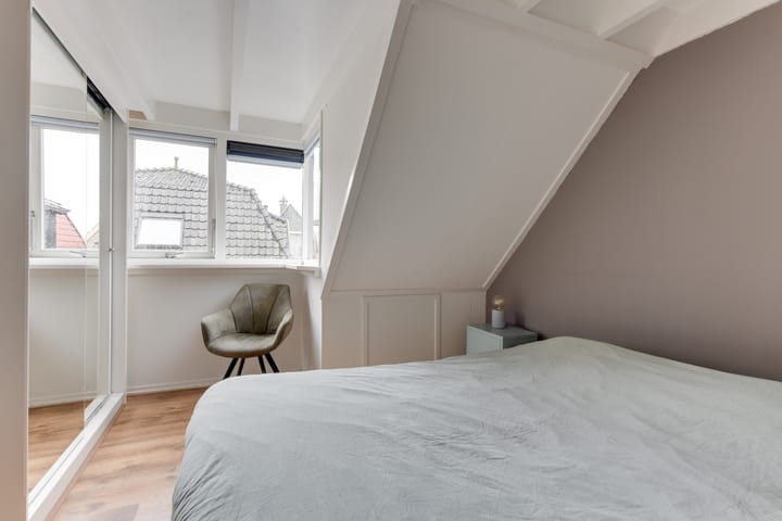 Photo 24 of Brugstraat 1