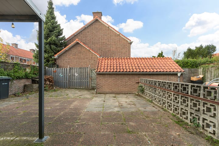 Photo 5 of Prins Bernhardstraat 33