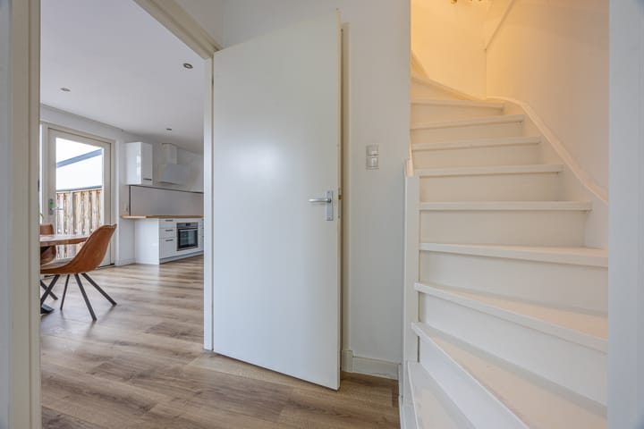 Photo 16 of Goudastraat 45