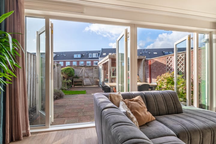 Foto 8 van Burgemeester van Roosmalenstraat 24