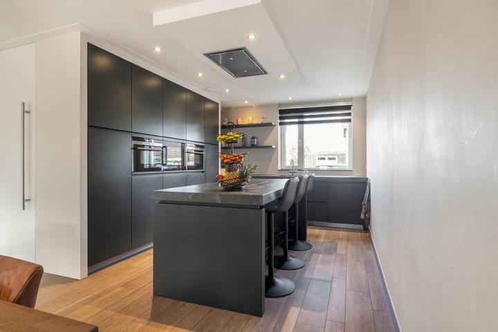 Foto 15 van Burgemeester van Roosmalenstraat 24