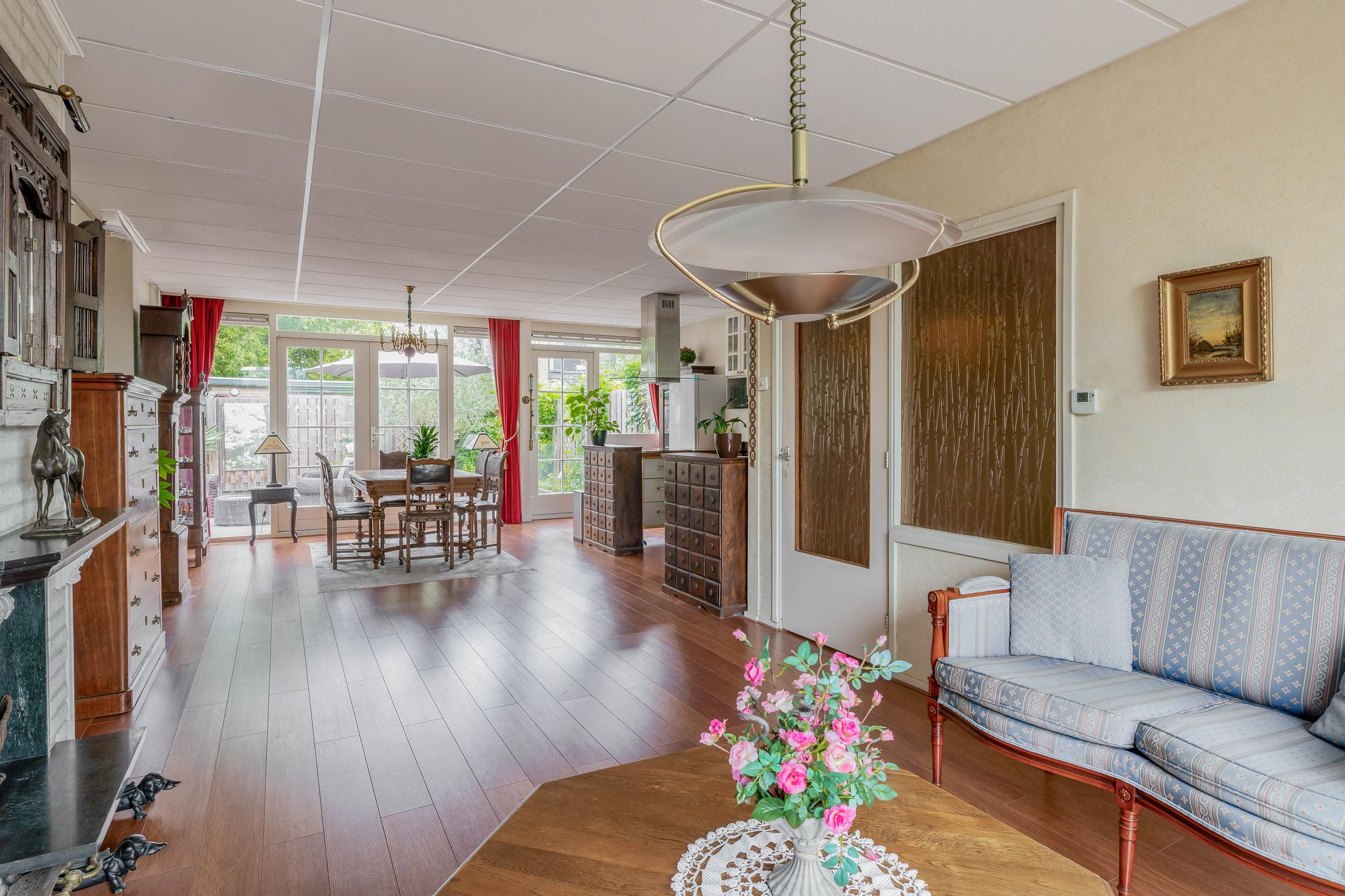 Foto 15 van H Roland Holststraat 11