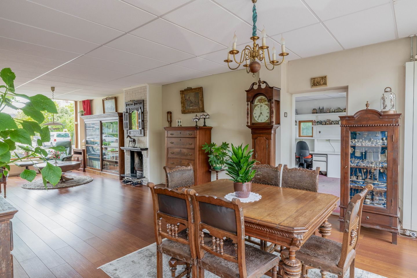 Foto 20 van H Roland Holststraat 11