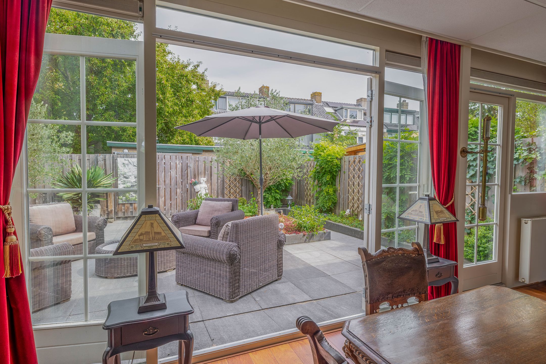 Foto 21 van H Roland Holststraat 11