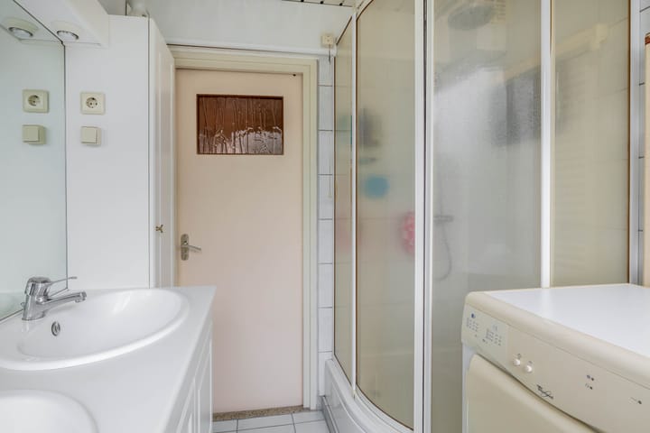 Foto 31 van H Roland Holststraat 11