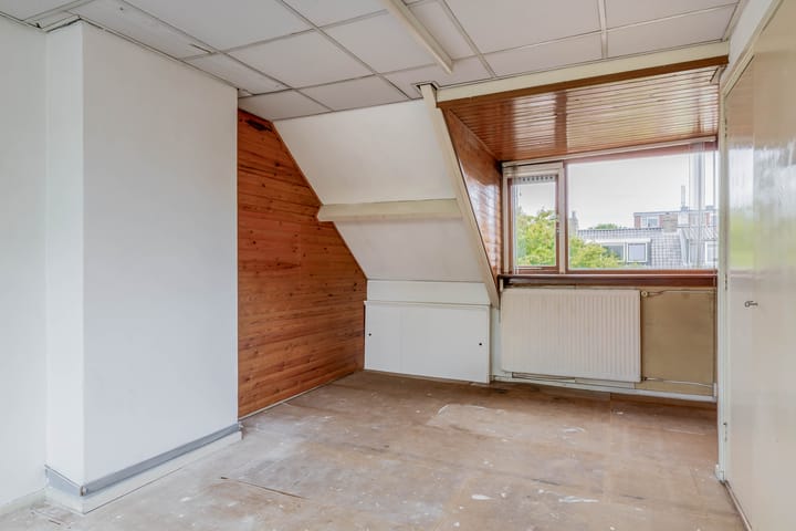 Foto 37 van H Roland Holststraat 11