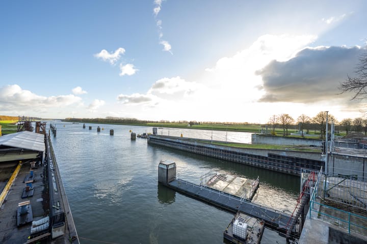 Photo 4 of Prinses Marijkesluisweg 9