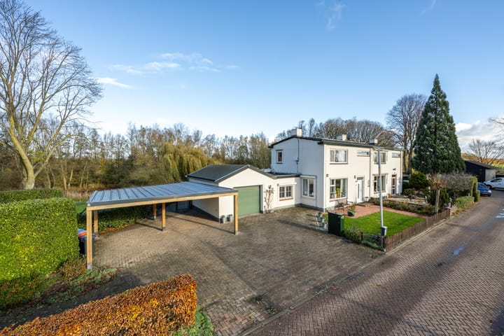 Photo 5 of Prinses Marijkesluisweg 9