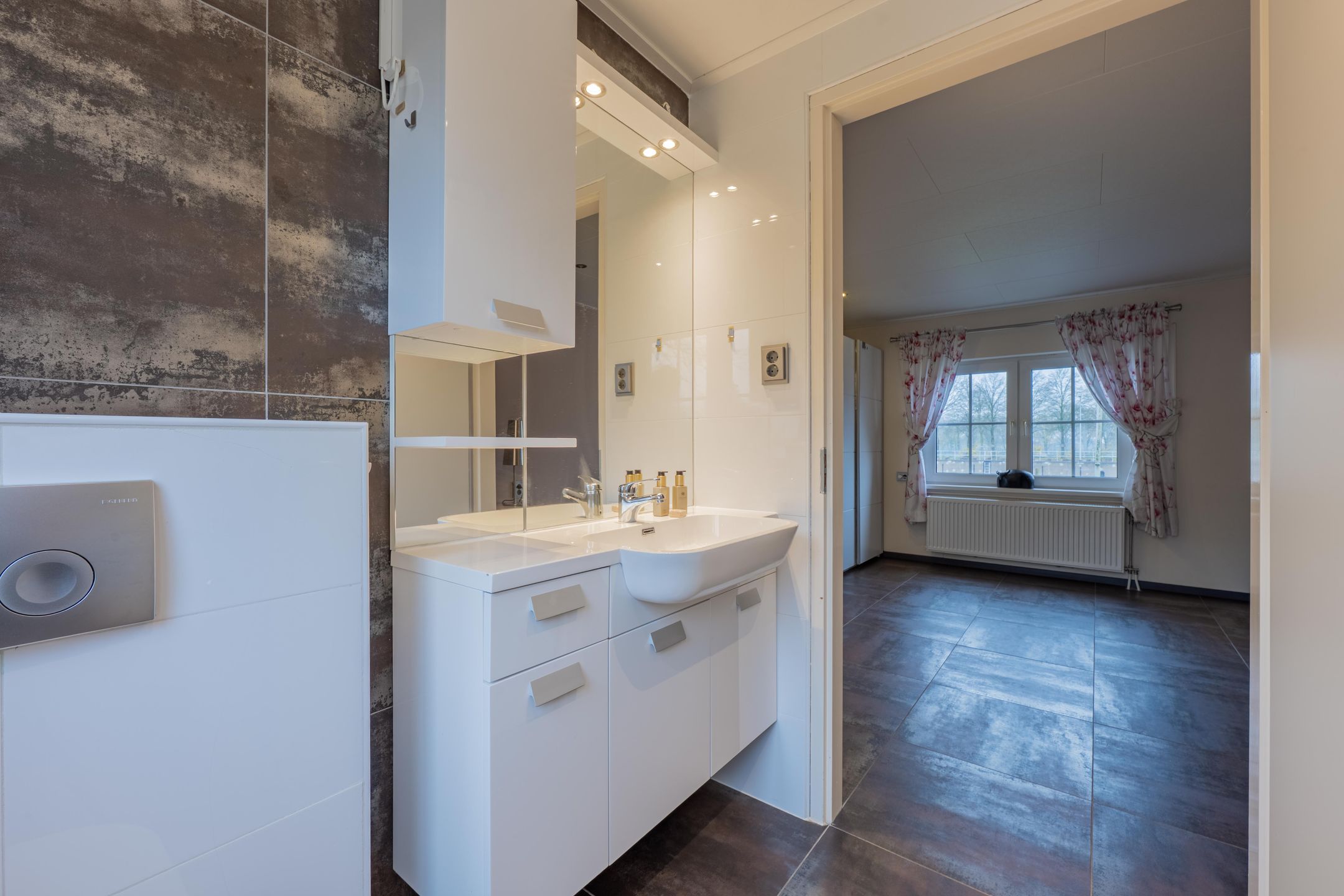 Foto 54 van Prinses Marijkesluisweg 9