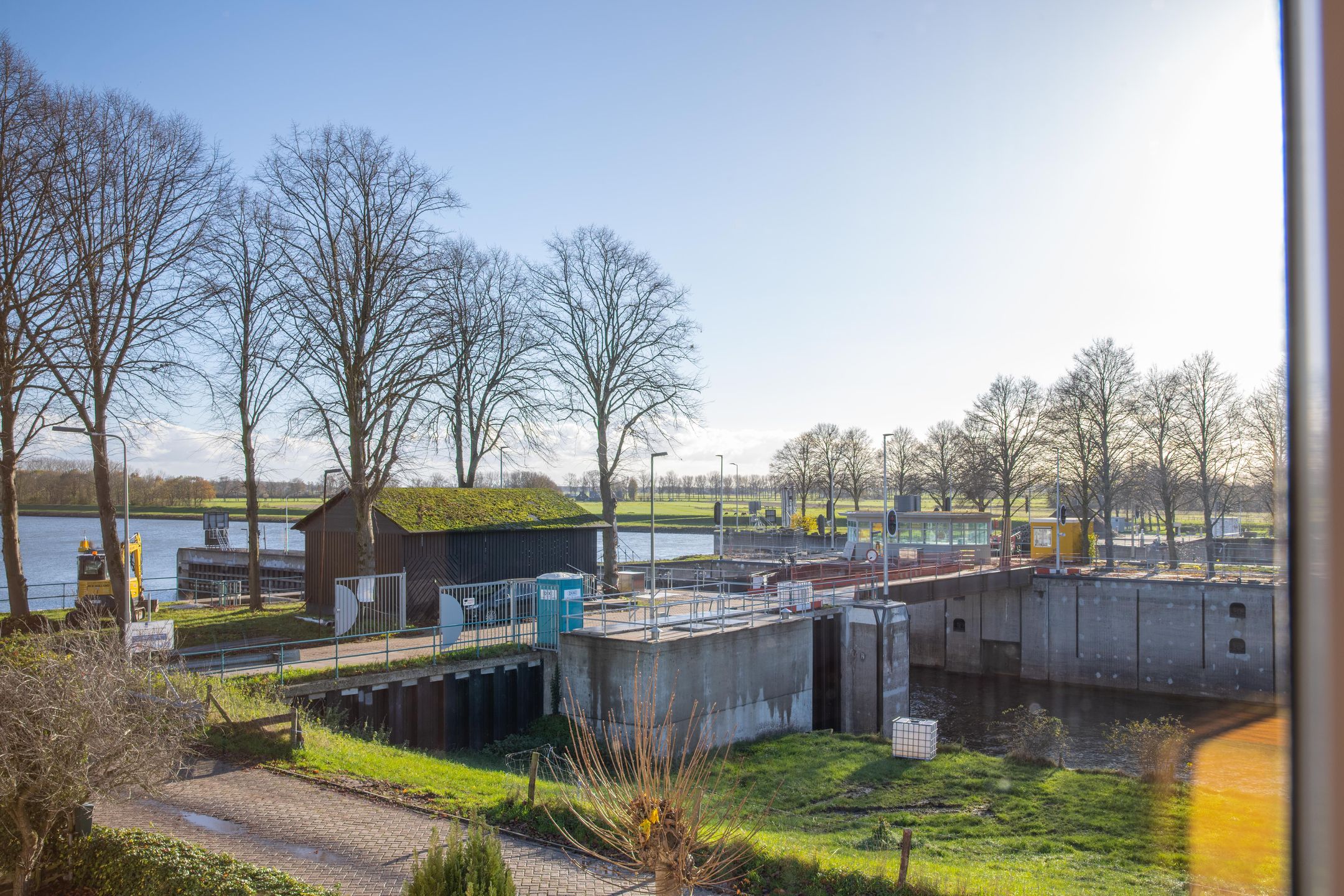 Foto 60 van Prinses Marijkesluisweg 9