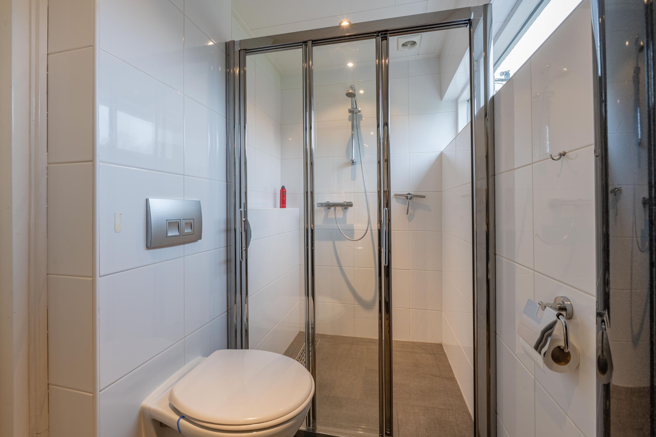 Foto 66 van Prinses Marijkesluisweg 9