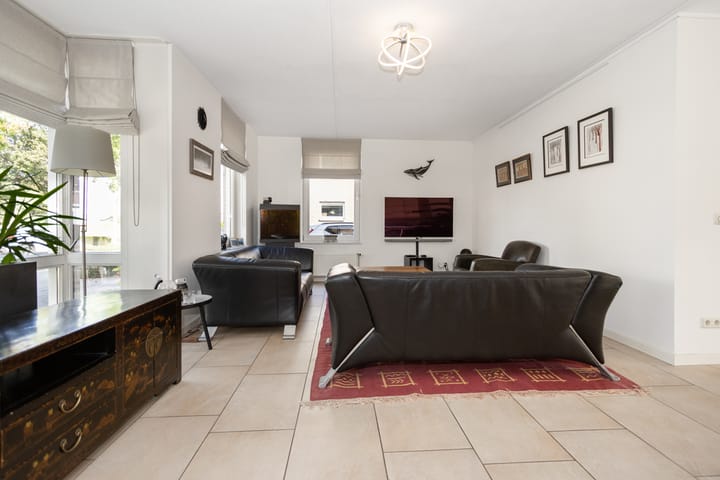 Foto 9 van Leumehofstraat 12