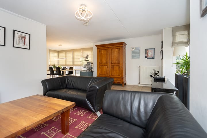 Foto 10 van Leumehofstraat 12