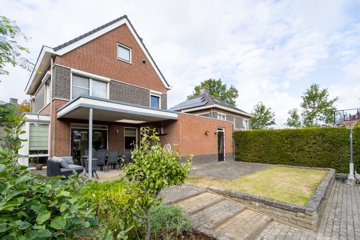 Foto 38 van Leumehofstraat 12