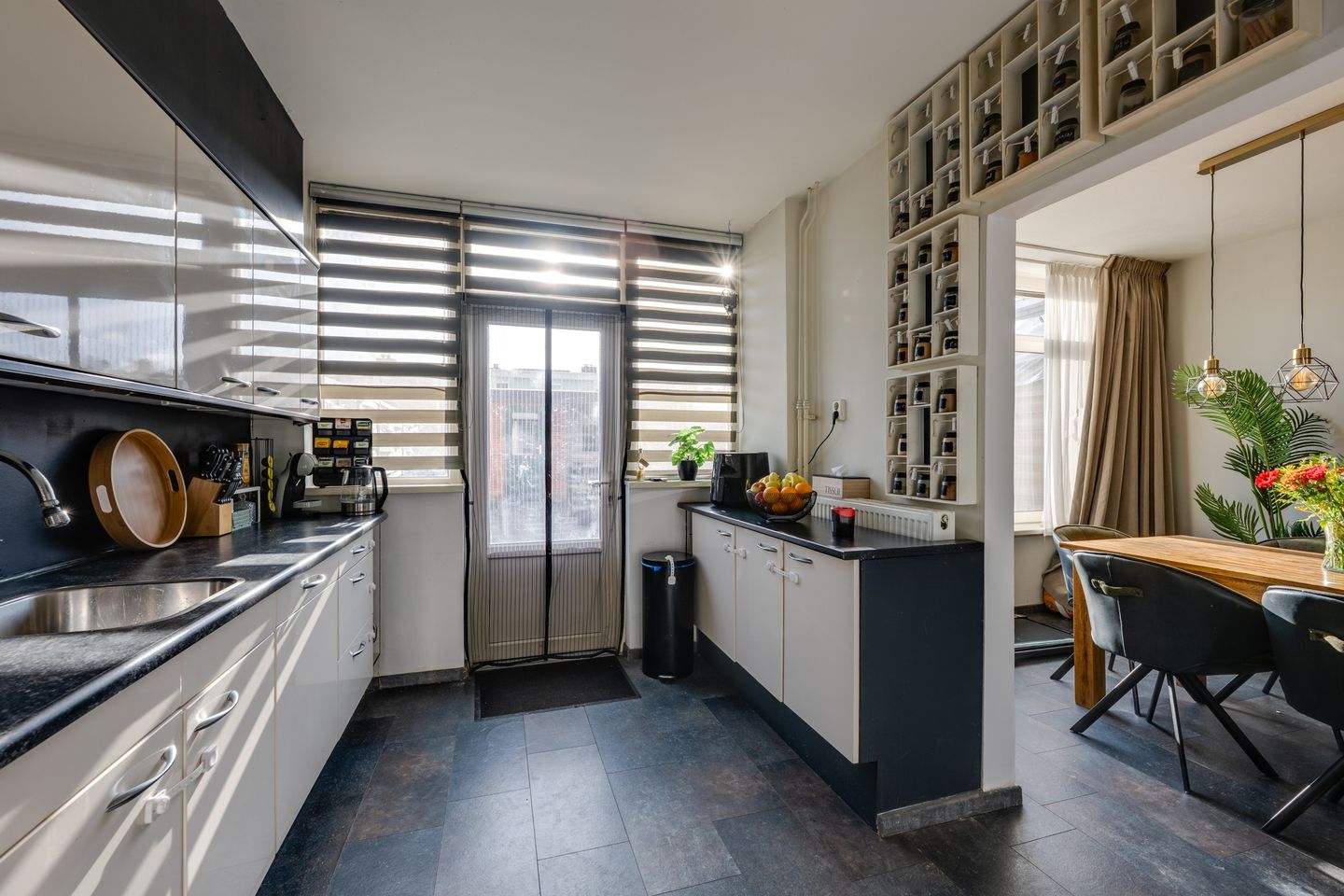 Foto 4 van Predikherenlaan 56