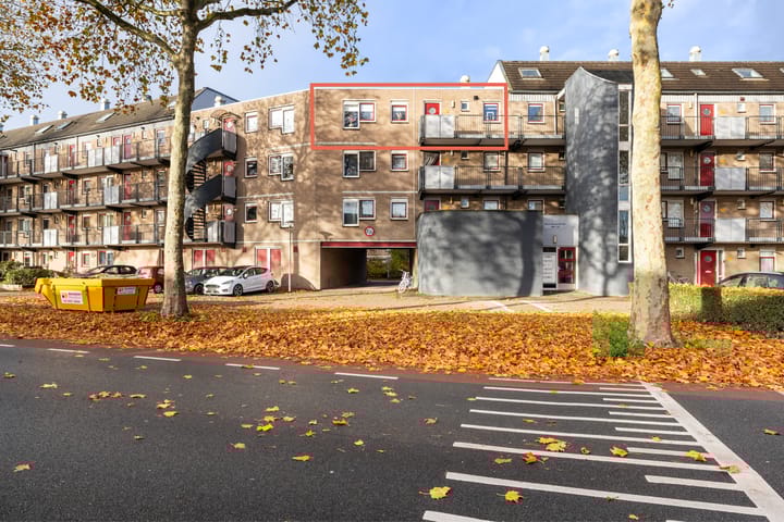 Photo 6 of Boris Pasternak-erf 305