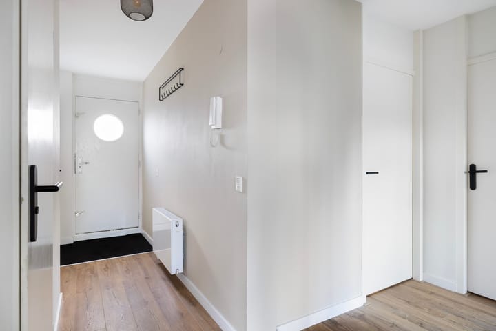 Photo 13 of Boris Pasternak-erf 305