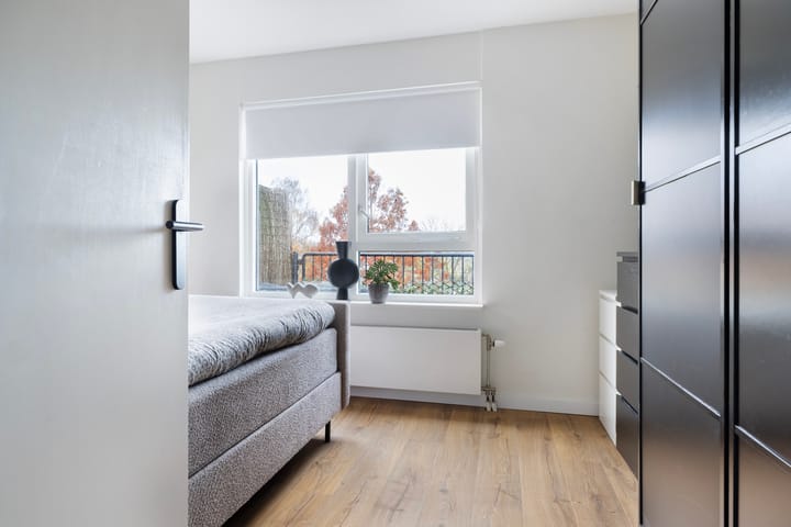 Photo 28 of Boris Pasternak-erf 305