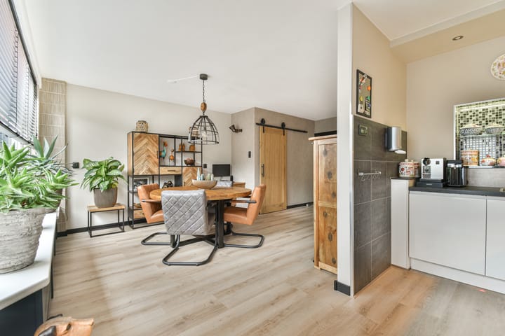 Foto 9 van Colijnweg 8