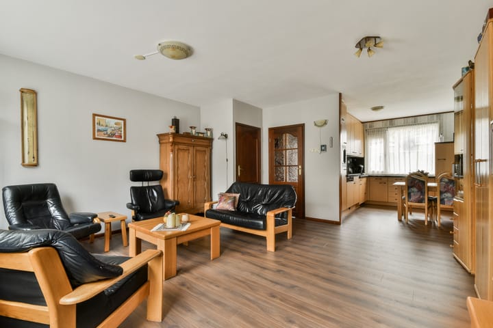 Photo 5 of Praam 265