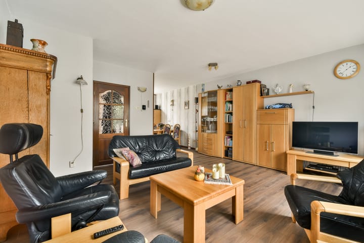 Photo 6 of Praam 265