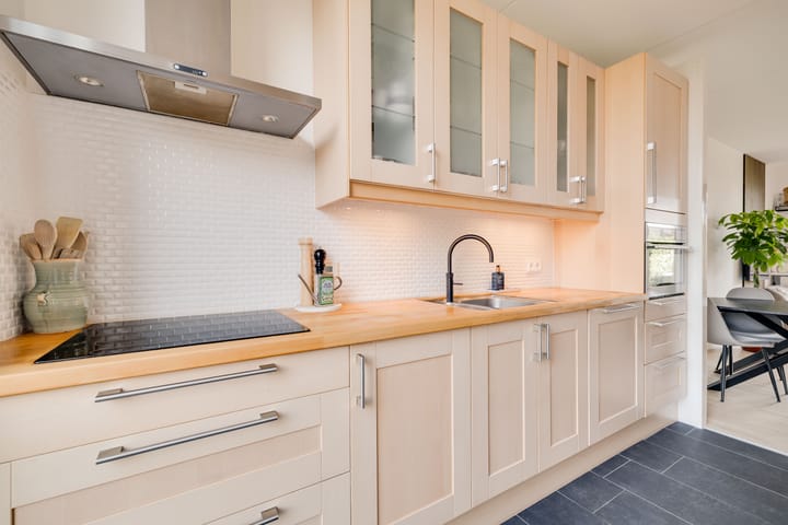 Photo 8 of Vuurvlinder 118