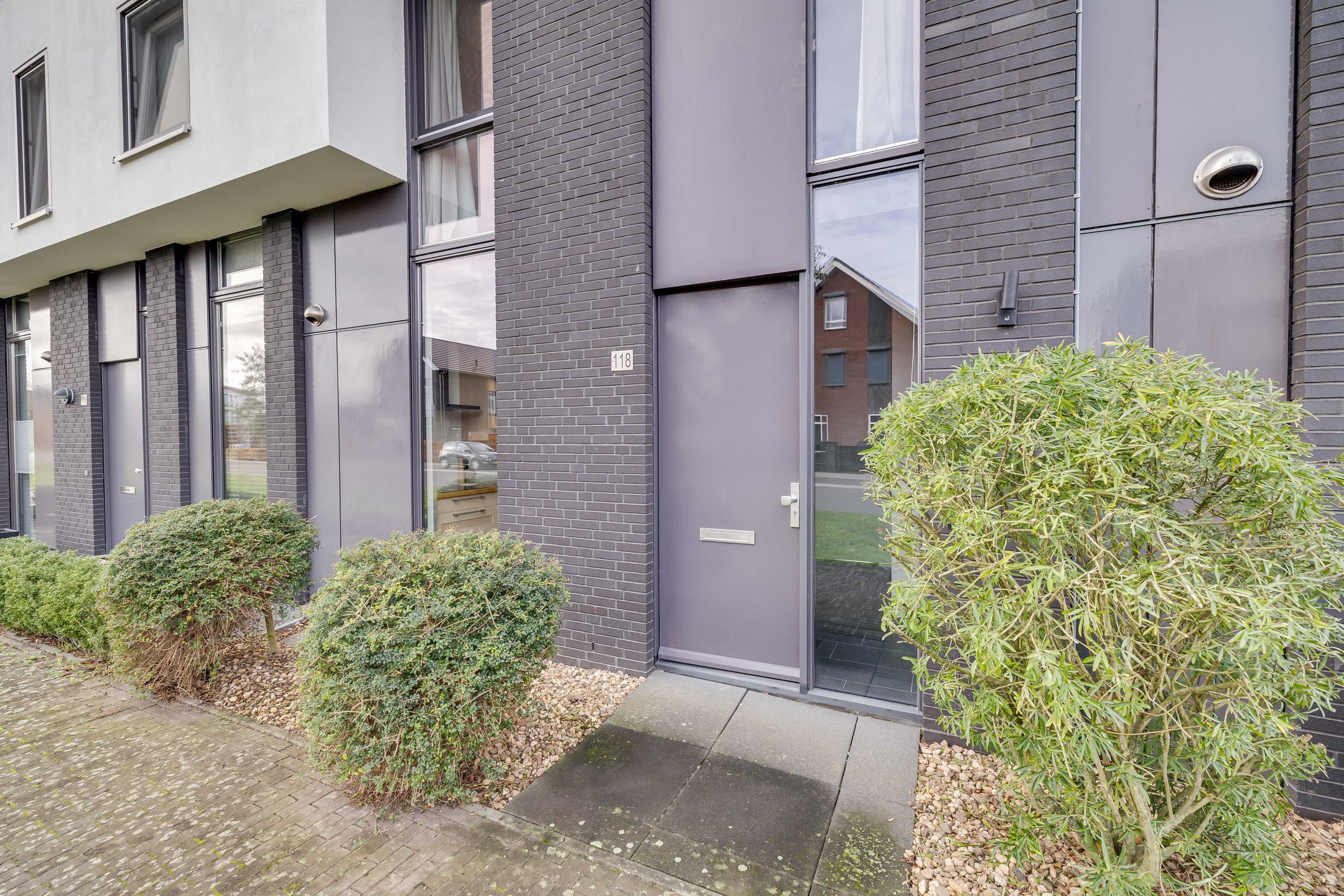 Photo 30 of Vuurvlinder 118