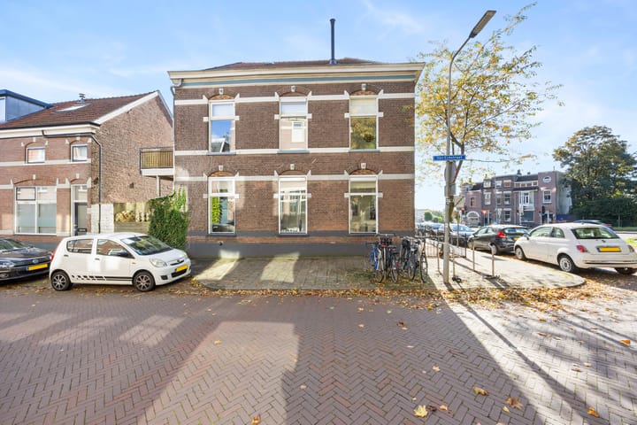 Photo 25 of Bakenbergseweg 8