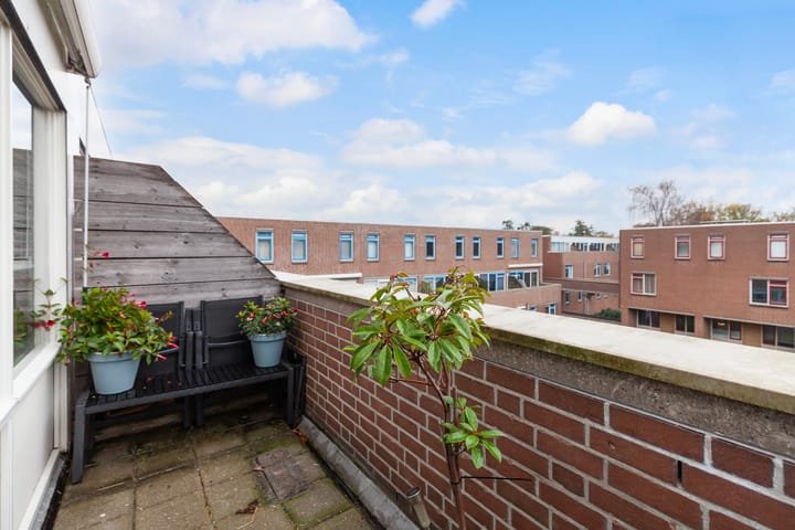 Photo 12 of Robert Schumanring 250