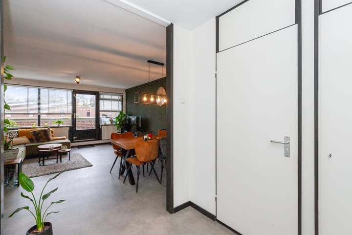 Photo 16 of Robert Schumanring 250