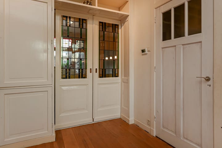 Photo 3 of Nassaustraat 3