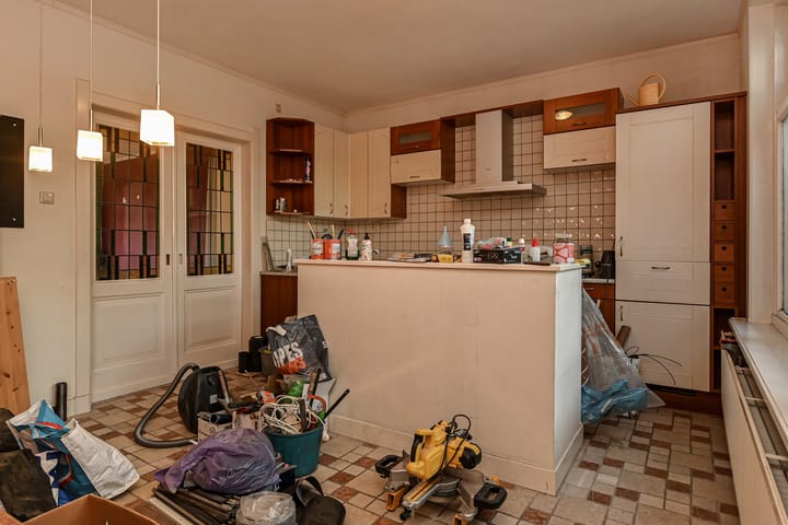 Photo 11 of Nassaustraat 3